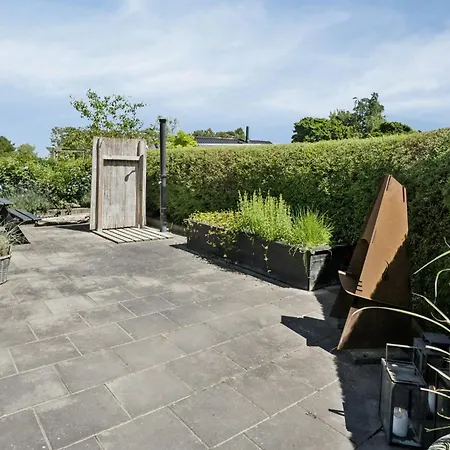 Cozy Summer House Close To The *