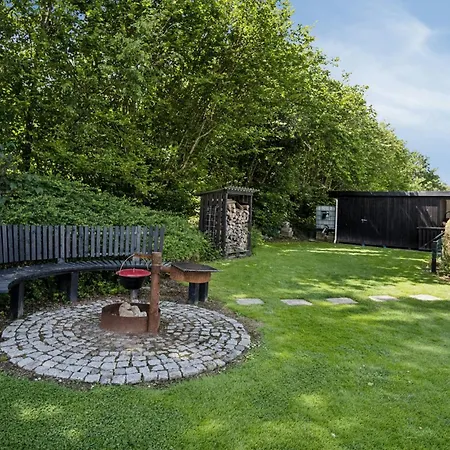 Cozy Summer House Close To The Nyaraló