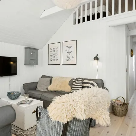 Cozy Summer House Close To The 別荘