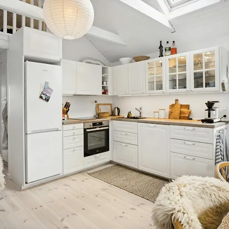 Cozy Summer House Close To The * Sjølund