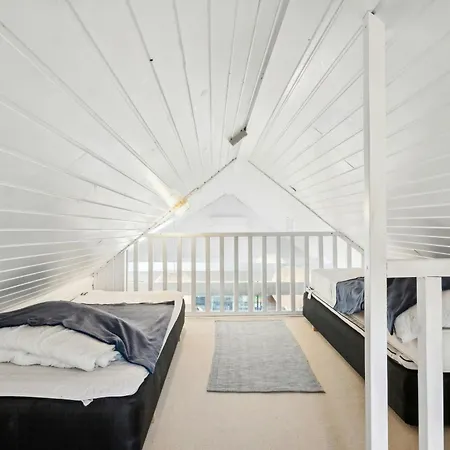 Cozy Summer House Close To The 別荘 Sjølund